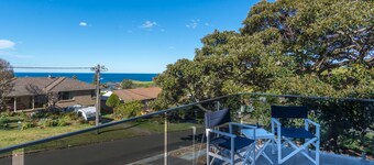 Coastline, Boat Harbour - Gerringong