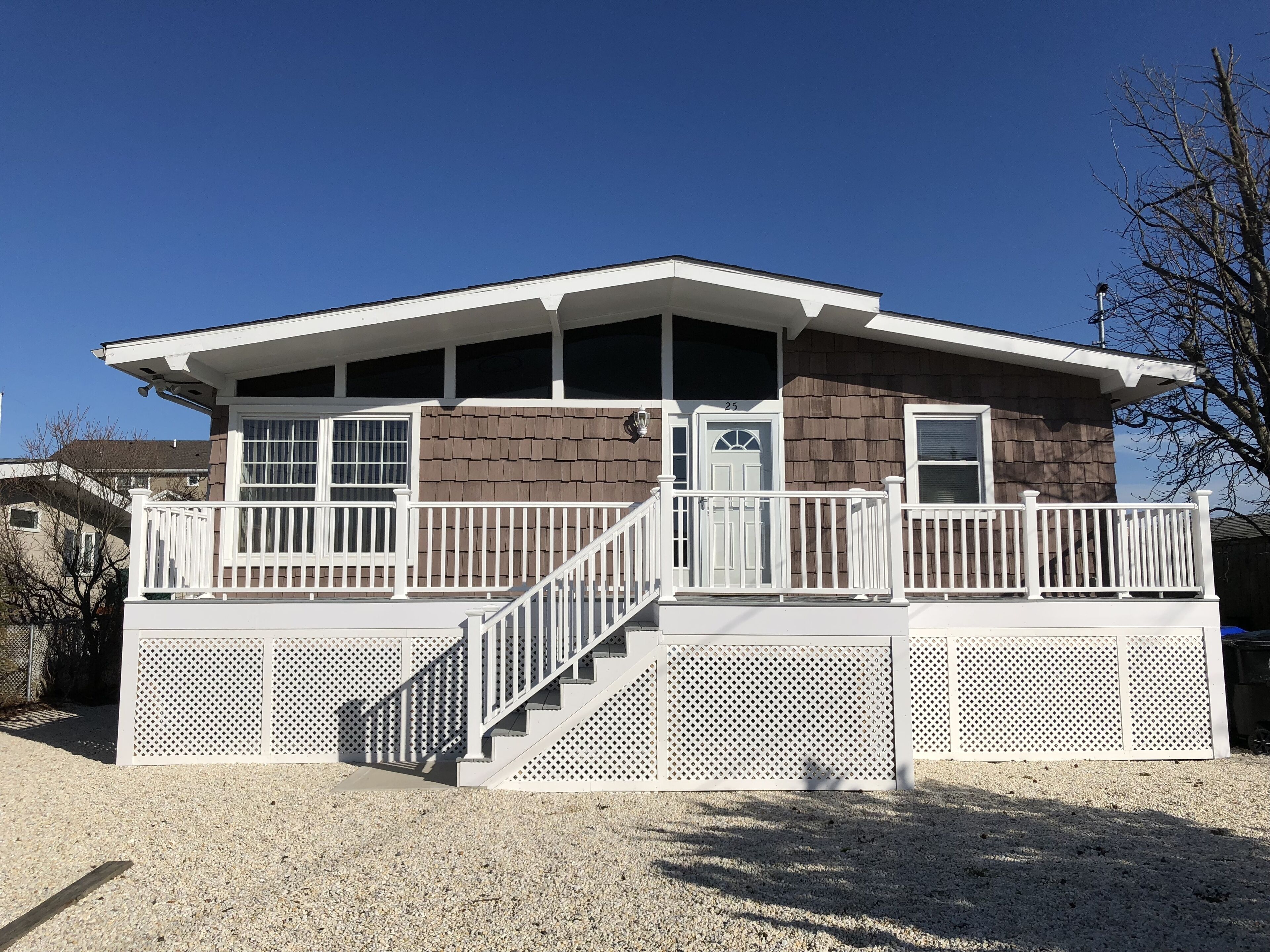 Waterfront Family Home at The Jersey Shore - Quiet Neighborhood on the Bay