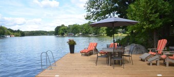 Airy Cottage, Boathouse, & Docks ~ Southwest Exposure in the Hub of Port Carling