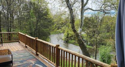 Secluded Riverside Log Home in Southern Michigan