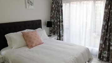 1 間睡房、熨斗/熨衫板、上網、床單