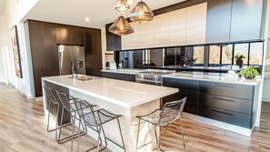 Fridge, microwave, oven, stovetop - GLASS HOUSE: Bright Township (Bright)