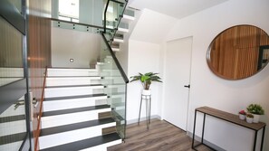 Interior - GLASS HOUSE: Bright Township (Bright)