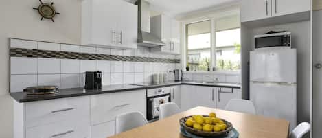 Microwave, stovetop
