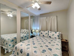 1 chambre, fer et planche à repasser, Internet gratuit, draps fournis