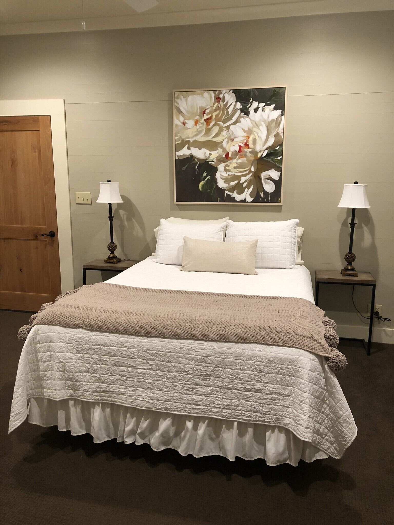 3 chambres, fer et planche à repasser, Wi-Fi, draps fournis