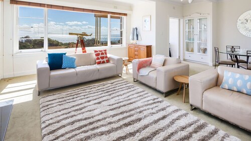 BEACH BELLE - MORNINGTON