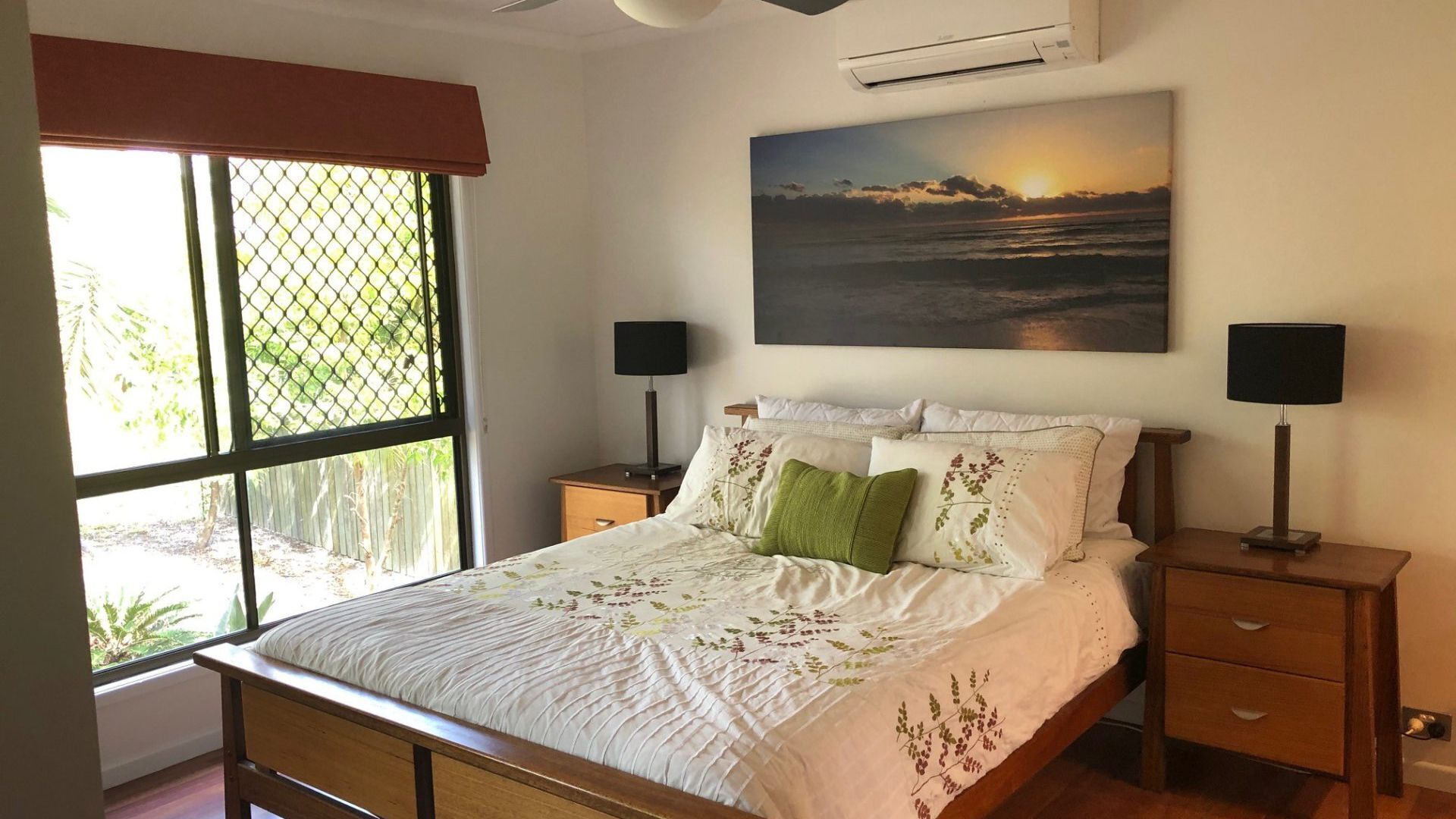 11 Manooka Drive - Rainbow Beach. Wifi. Pets welcome. — image 18