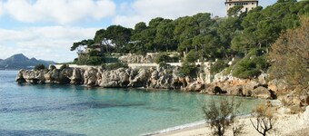 VILLA ON THE BEACH FOR UNFORGETTABLE HOLIDAYS NEXT TO THE BEACH