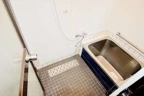 مغطس/حوض استحمام عميق