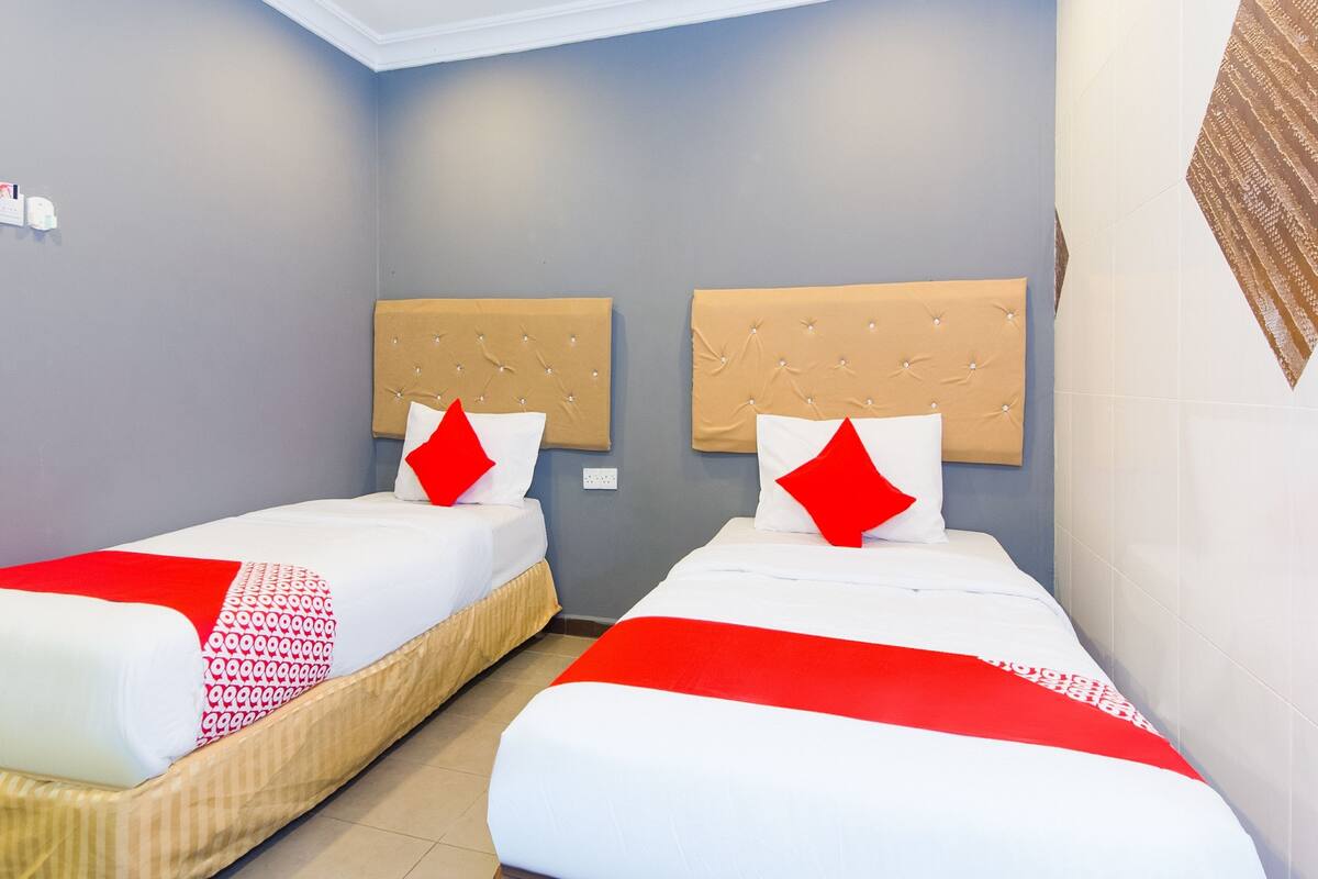 Desk, free WiFi, bed sheets