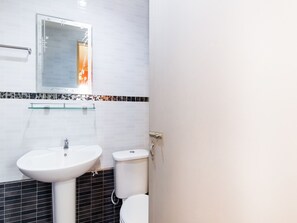 Bathroom - Hotel O Comfort (Ipoh)