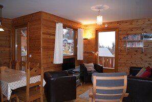 TV, DVD player - BOOKINGS READY.Beautiful spacious apartment, 8 beds, Great location and views (La Plagne Tarentaise)