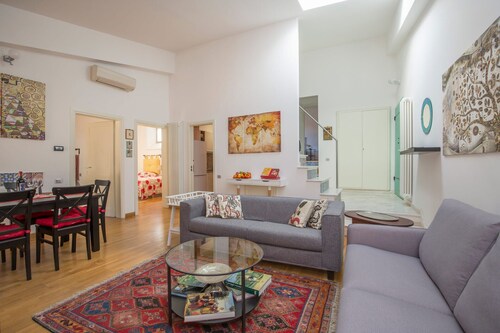 A romantic loft in the enchanting city of Siena with lift, Air C. and WIFi 