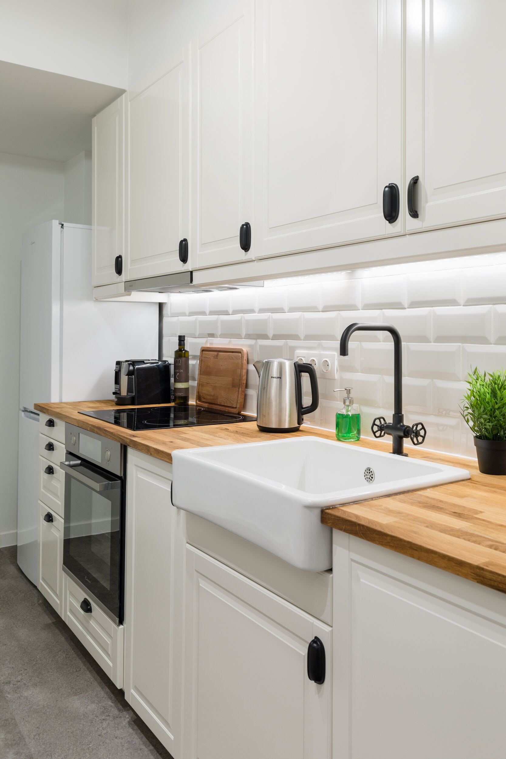 Apartamento, 1 habitación | Cocina privada | Máquina de café espresso, cafetera o tetera, frigorífico grande y horno