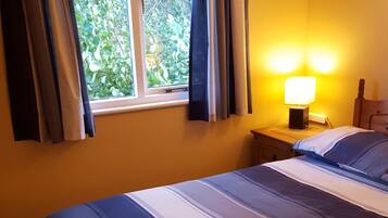 3 bedrooms, iron/ironing board, travel crib, free WiFi