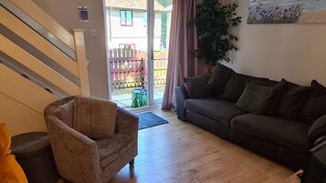 TV, DVD player, table tennis