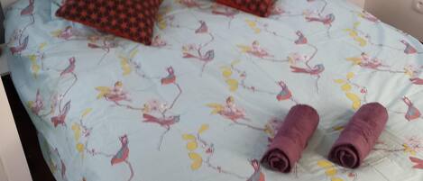 1 chambre, Wi-Fi gratuit, draps fournis