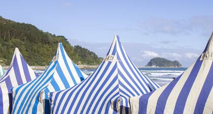 LOFT 1. UNIQUE AND INVITING LOFT