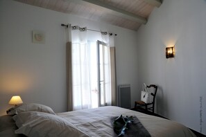 4 Schlafzimmer, BĂŒgeleisen/BĂŒgelbrett, kostenloses WLAN
