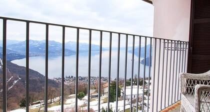 Stylish Lake Maggiore apartment with lake views