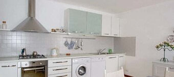 Stylish Lake Maggiore apartment with lake views. WIFI