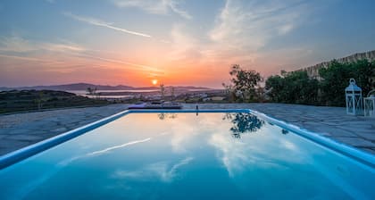 Modern Cycladic house with pool