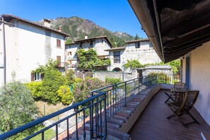 المنطقة ال محيطة بالمنشأة