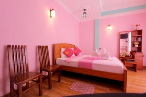 Double Room, 1 Double Bed, Non Smoking | Free WiFi - Hotel Mevon (Bandarawela)
