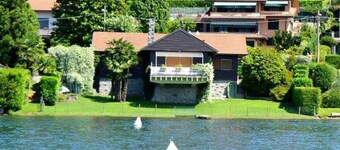 Italian Lakes lakeside villa with direct lake access