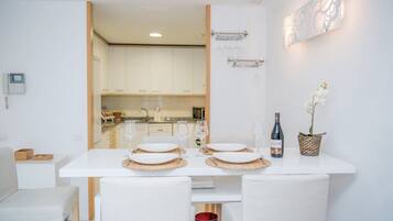 KylskÄp, mikrovÄgsugn, ugn och diskmaskin