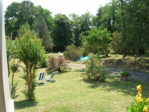 Property grounds - Charming Tuscan villa perfect for families and couples. 6 km from Lucca . A/C. (Lucca)