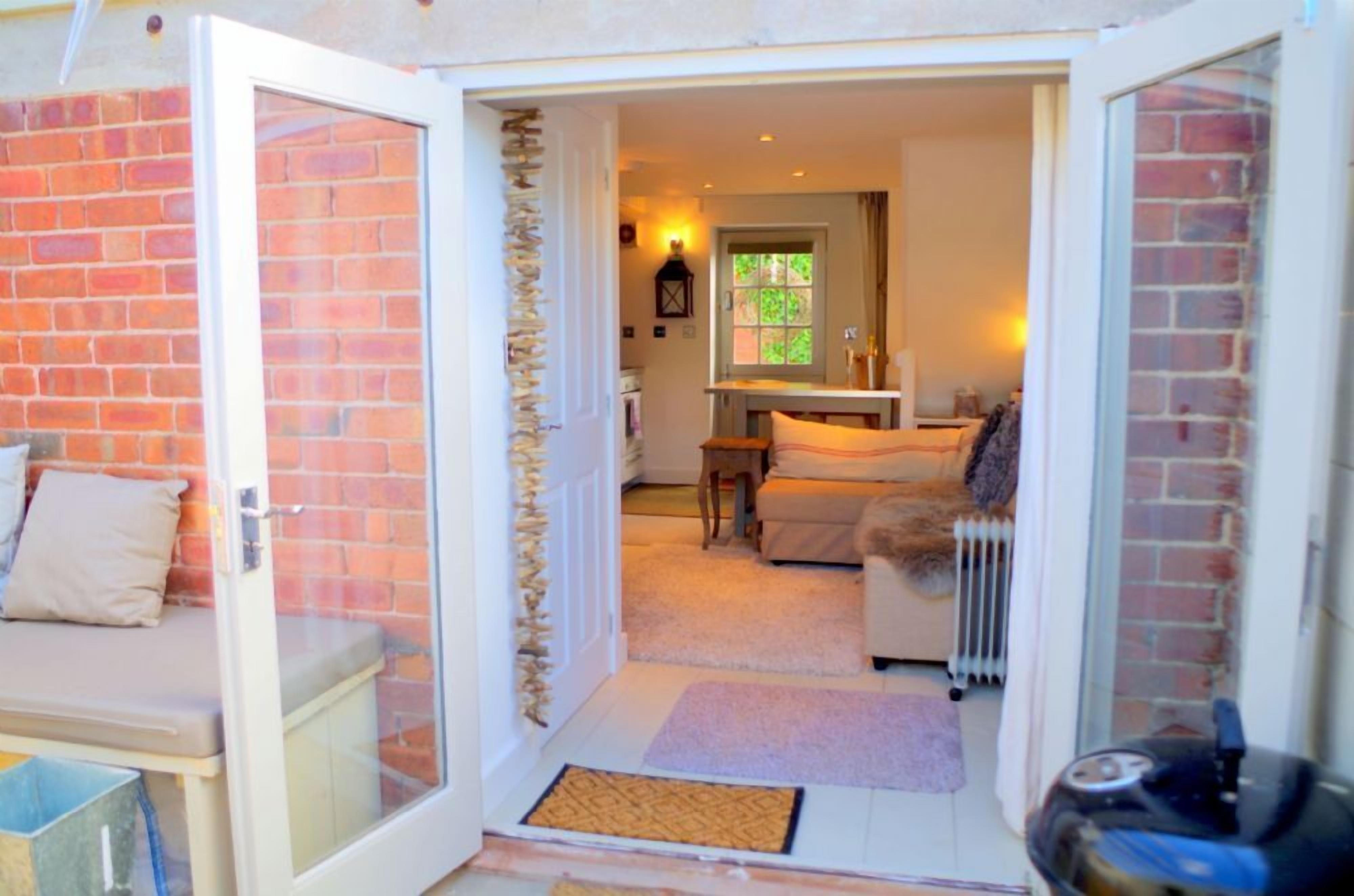 智能電視、DVD 播放機