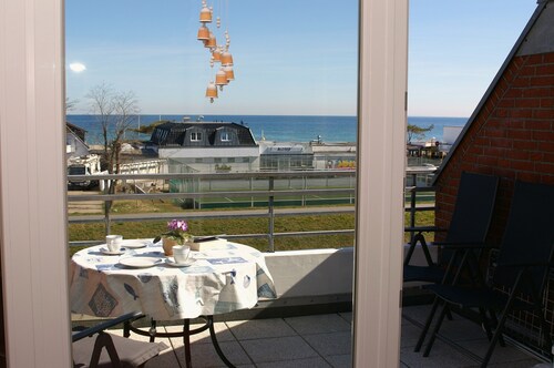 Traumhafter Blick auf die Ostsee... direkt hinterm Deich!