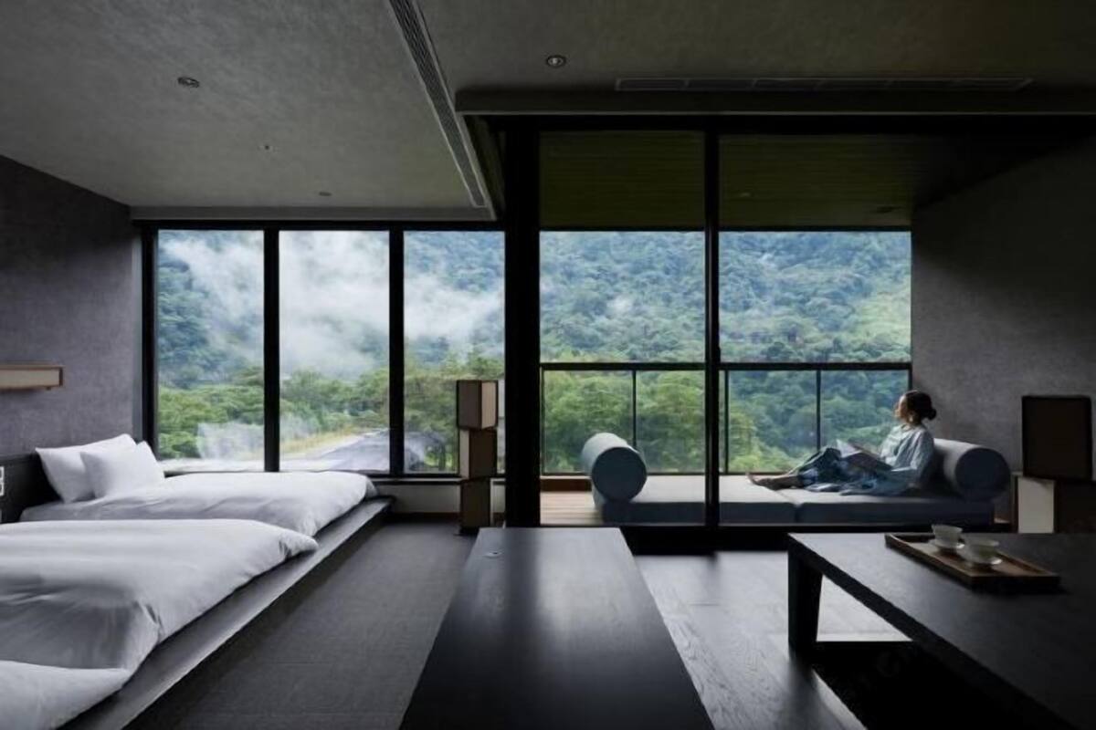 1 غرفة نوم وألحفة محشوة بالريش وميني بار وخزنة داخل الغرفة