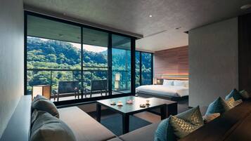 1 bedroom, down comforters, minibar, in-room safe