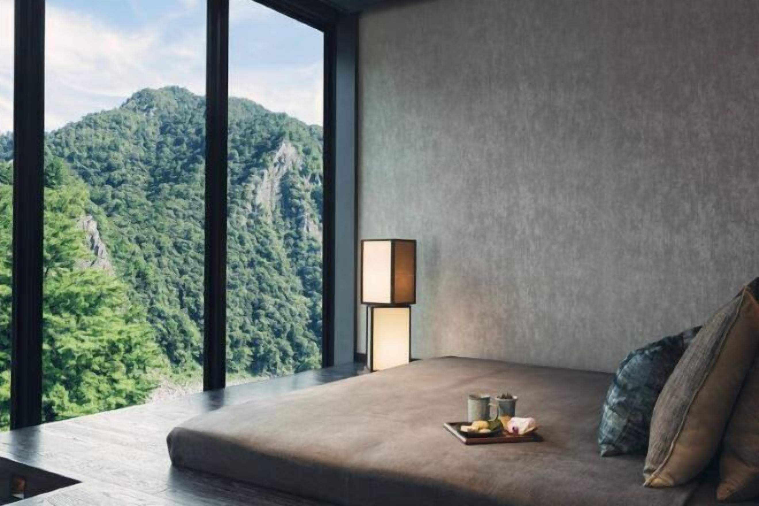 Donsdekens, een minibar, een kluis op de kamer, een bureau