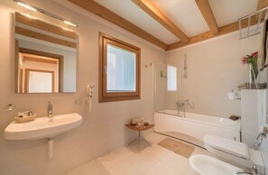 Douche, sèche-cheveux