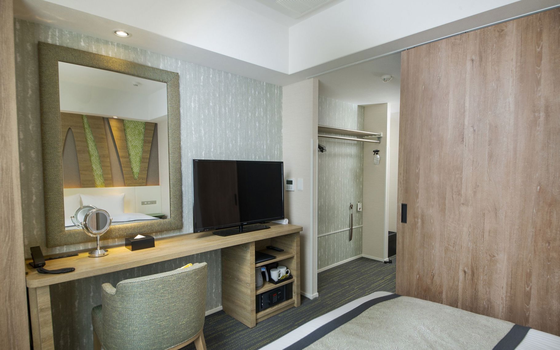 1 개의 침실, 객실 내 금고, 각각 다른 스타일의 인테리어, 책상