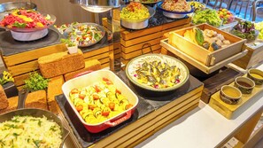 Daily buffet breakfast for a fee - Hotel Torifito Naha Asahibashi (Naha)