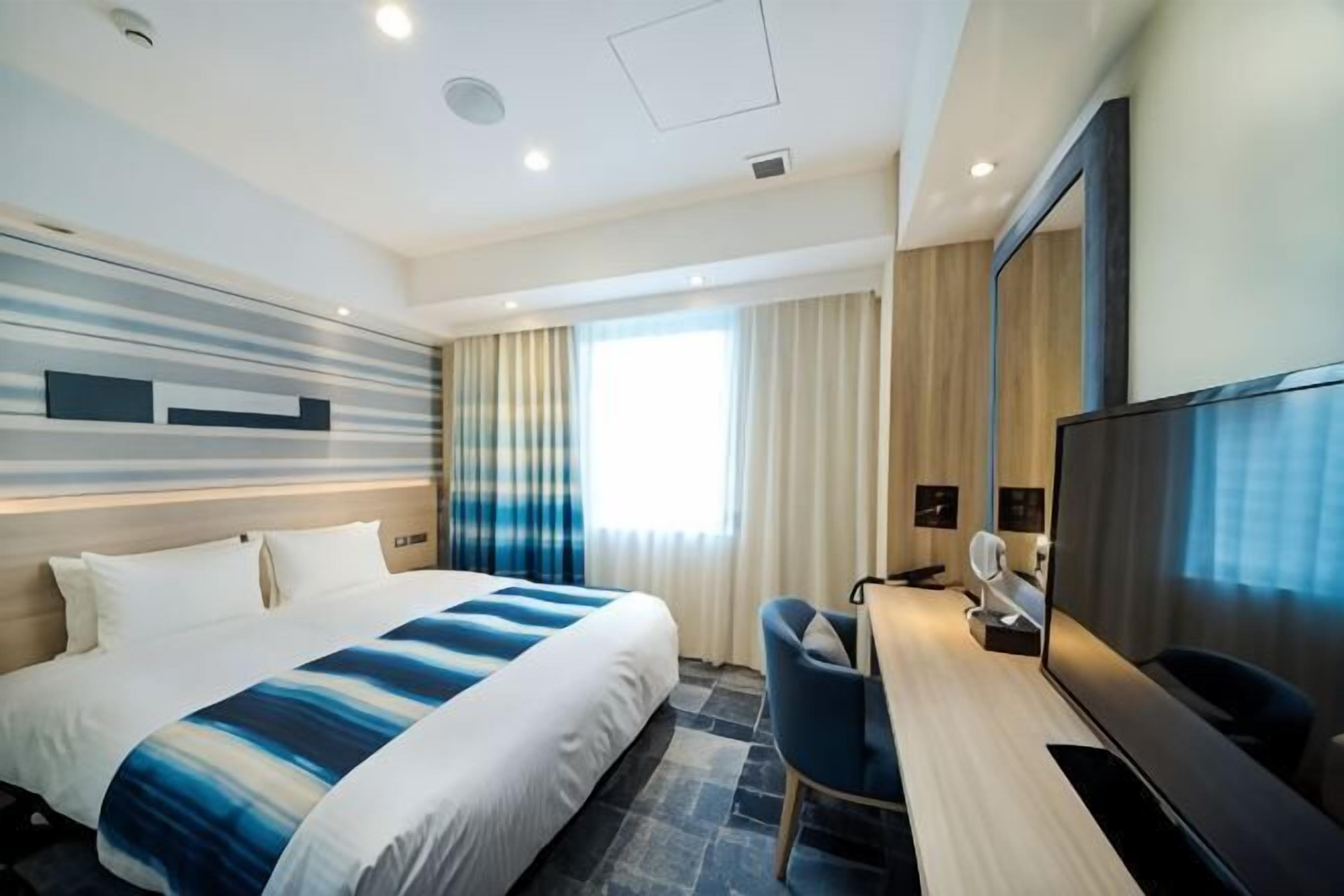 1 dormitori, caixa forta a l'habitació i decoració individual 
