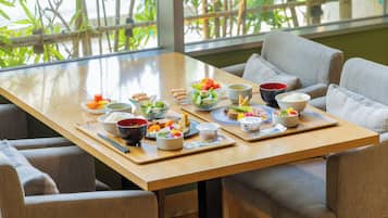 Tägliches Frühstücksbuffet gegen Gebühr