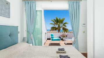 3 chambres, coffres-forts dans les chambres, fer et planche Ă repasser