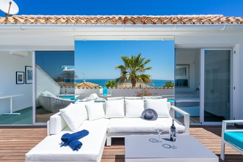 Sunny Beach Villa (Marbesa) Marbella with fantastic sea views, private pool