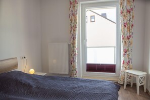 2 makuuhuonetta, vauvan matkasänky, ilmainen Wi-Fi