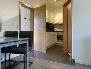 Fridge, oven, stovetop, dishwasher - The "Seepferdchen" in Haus Meeresglück, close to the beach and central! (Dahme)