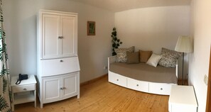 Interior - NEW - Cottage on the lake only 750m forest path to Libbesickesee (Temmen-Ringenwalde)