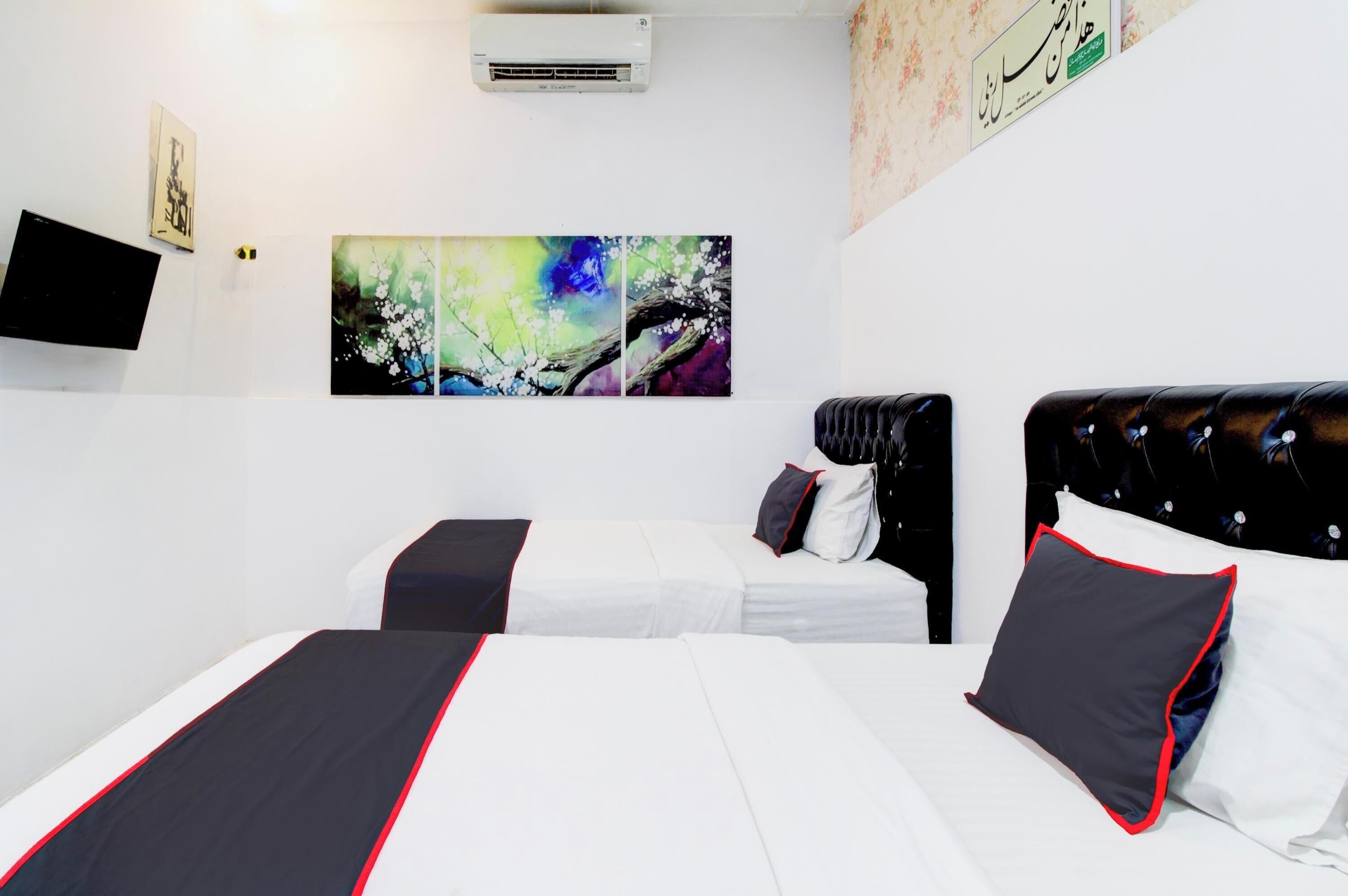 Deluxe Twin Room, 2 Twin Beds, Non Smoking | Desk, laptop workspace, free WiFi