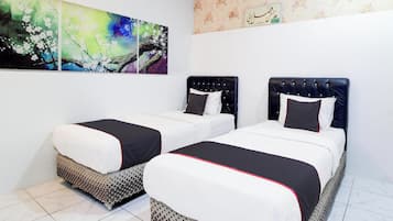 Habitación Deluxe con 2 camas individuales, 2 camas individuales, no fumadores | Escritorio, espacio para trabajar con un portátil, wifi gratis