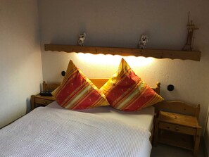 1 dormitori, caixa forta a l'habitació, wifi i roba de llit